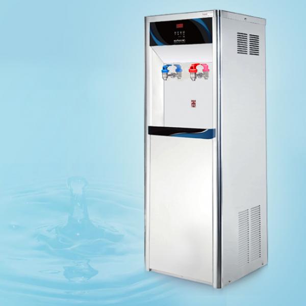落地冷熱飲水機